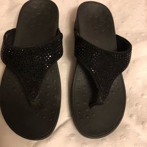 Vionic Black Size 8 Sandals